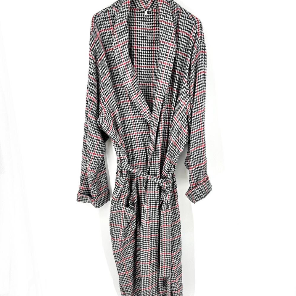 Pottery Barn Randall Plaid Houndstooth Fleece Robe Red Black Size XXL Preowned
